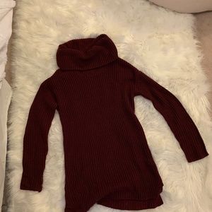 Turtle neck maroon shirt